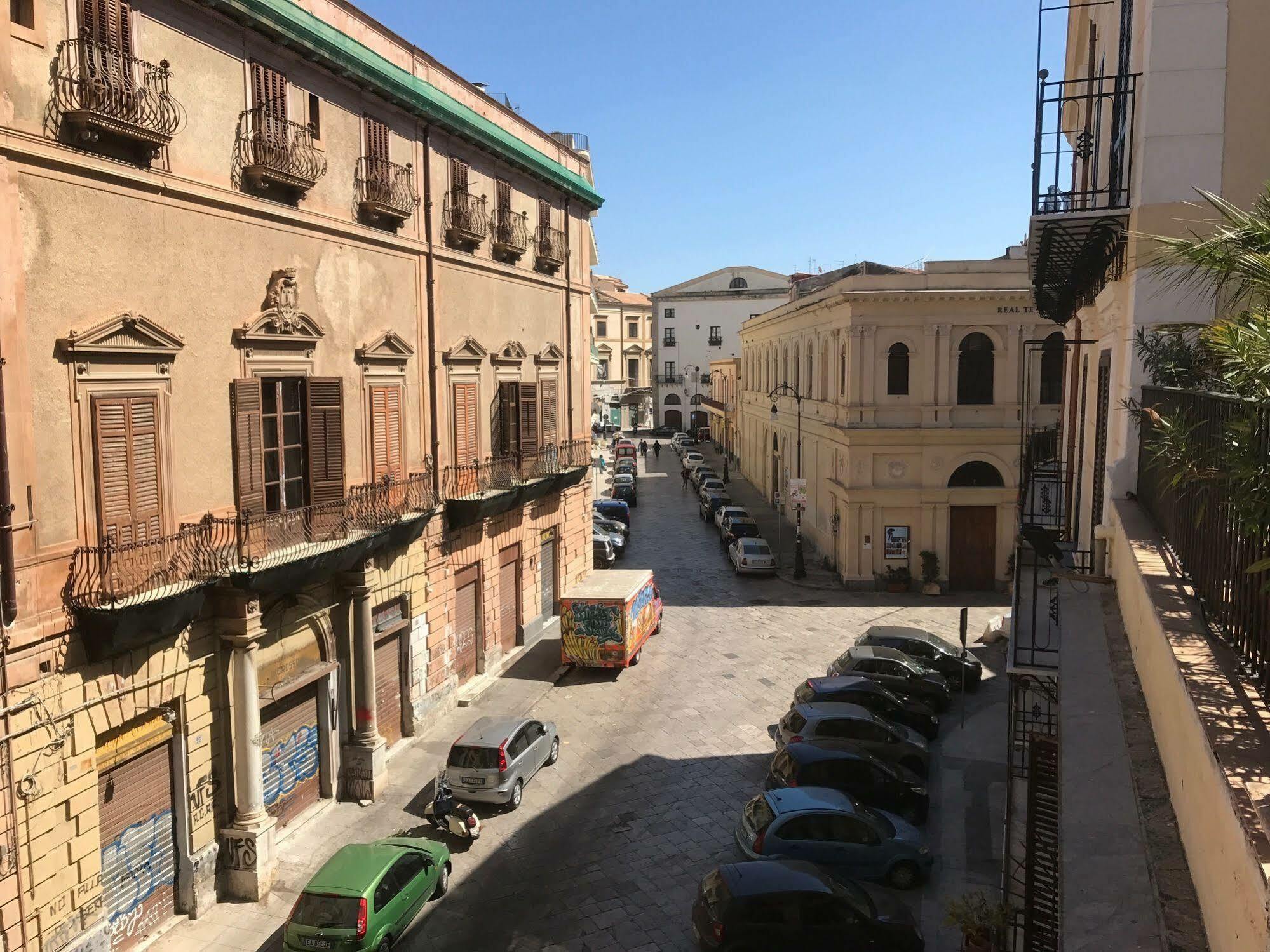 팔레르모 Palermit'Amo B&B 외부 사진